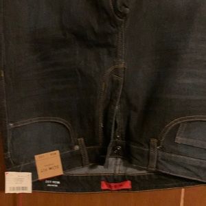 New with tag.Slim fit. W36 L32